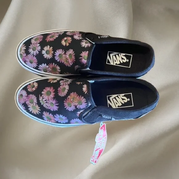 Vans Black Slip-On Sneakers with Pink Daisy Print - Picture 6 of 7